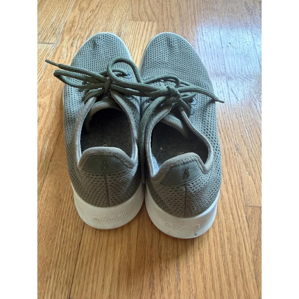 Allbirds Tree Runners Size W8 Olive Green Sustainable Mesh Sneakers